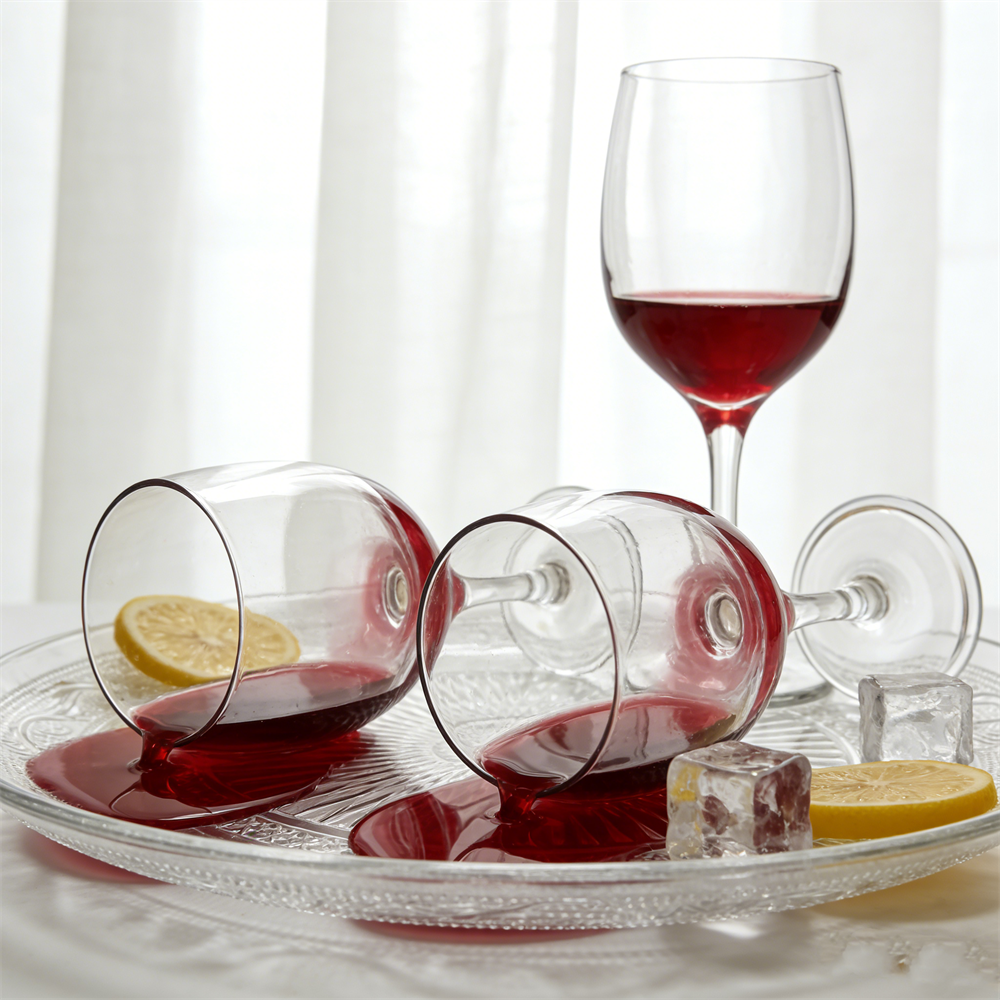 Miniature High Tech Wine Glass - Tech Dance Accessories recensione e prezzo