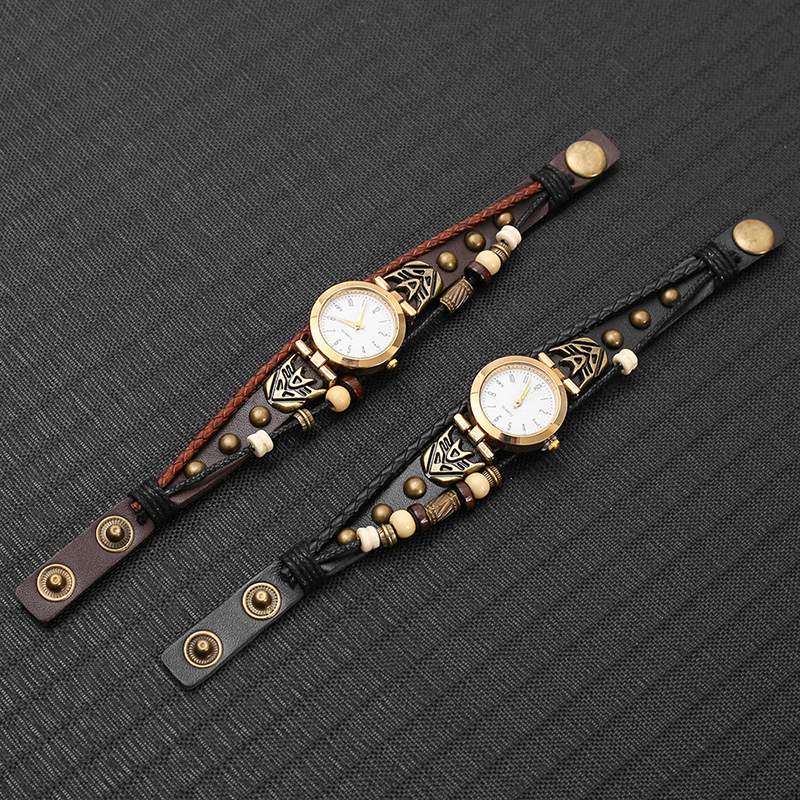 Vintage Leather Quartz Watch H - Tech Wear Accessories recensione e prezzo