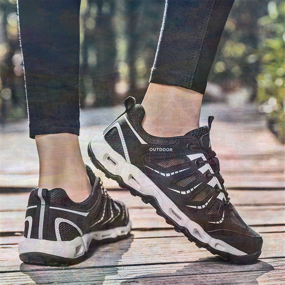 Sumer Round Tip Silver Sneaker - Tech Wear Accessories recensione e prezzo