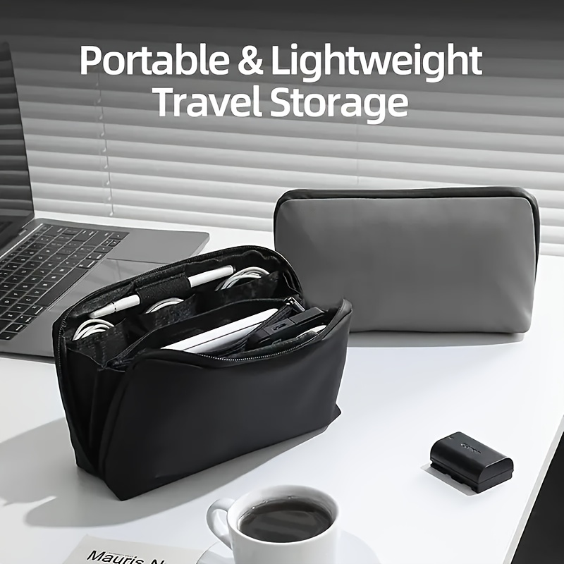 Slim Zippered Tech & Camera Ac - Tech Accessories For Laptop recensione e prezzo