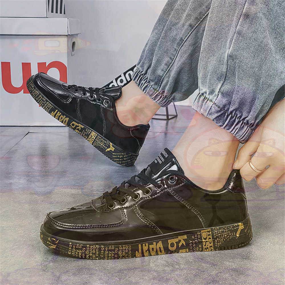 Round Foot Size 45 Sneakers Wh - Tech Accessories Uk recensione e prezzo
